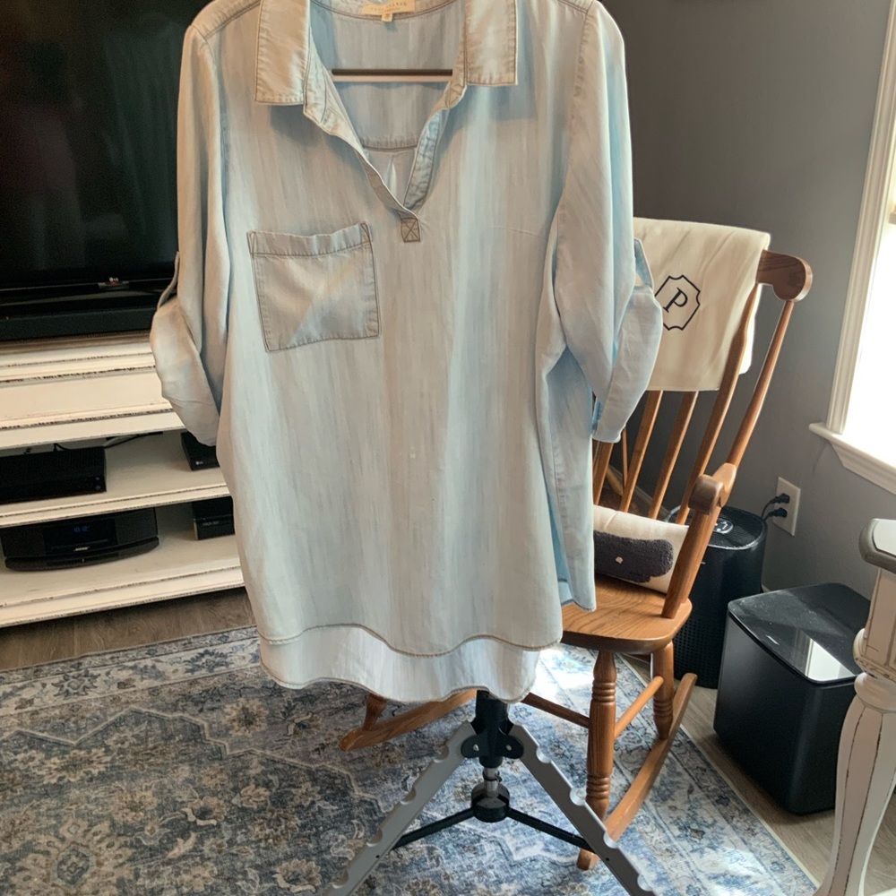 Side Stitch Sky Blue V-Neck Top